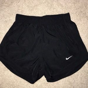Nike black windshorts XS